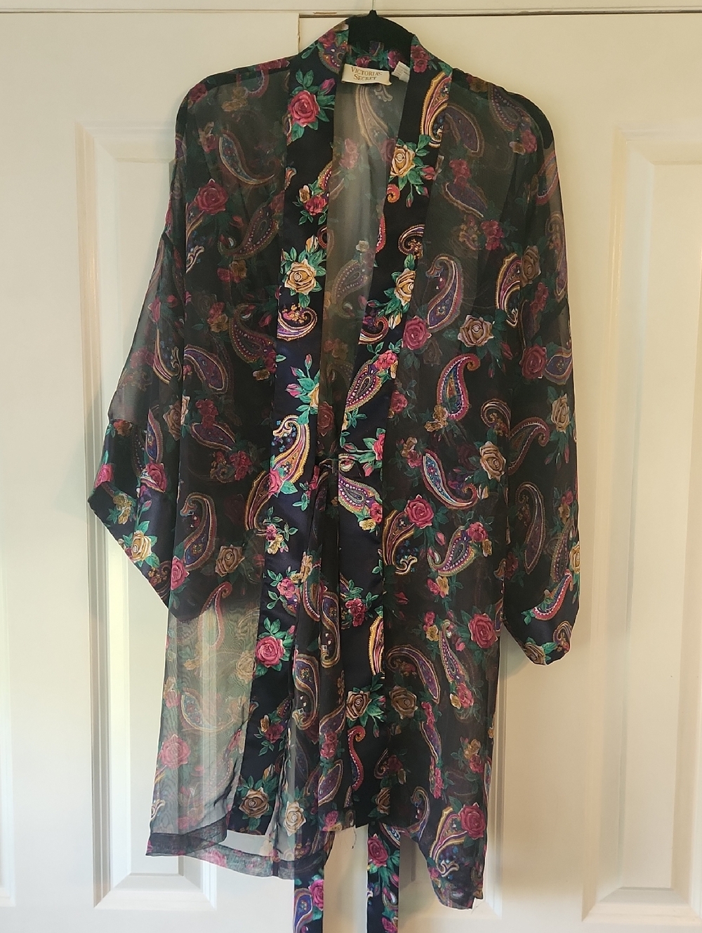 Victoria's Secret Black Sheer Paisley & Rose Print Kimono Robe